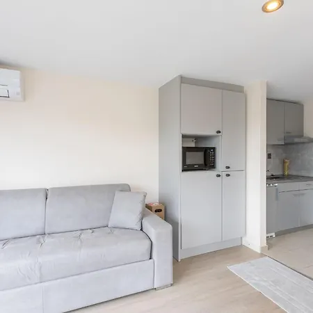 Holiday home Quietly Located *